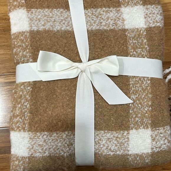 Noble Excellence Warm Shop Collection Dixon Faux Mohair Throw Blanket - Picture 3 of 3